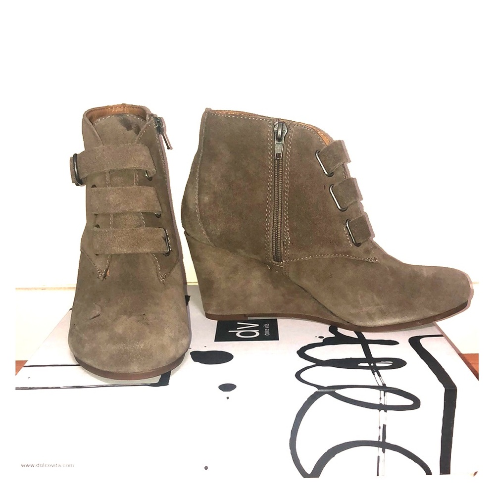 Dolce Vita Suede Wedge Bootie Taupe 7.5